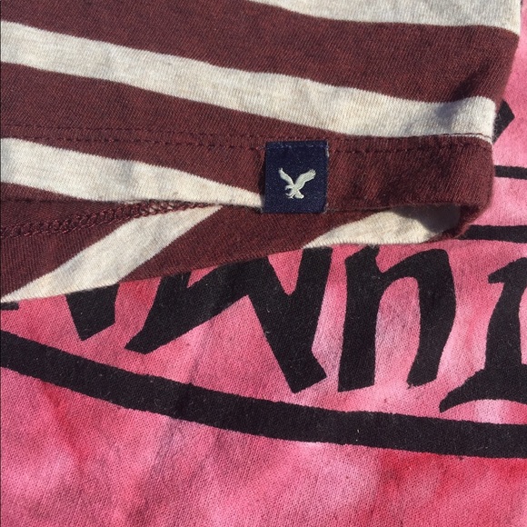 Men’s American Eagle Burgundy Striped Pocket Tee - Picture 2 of 3